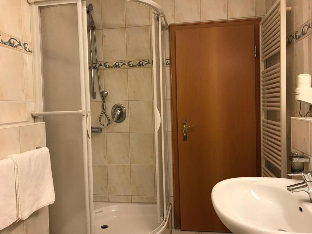 Hotel Zartenbach B&B Hinterzarten Eksteriør billede