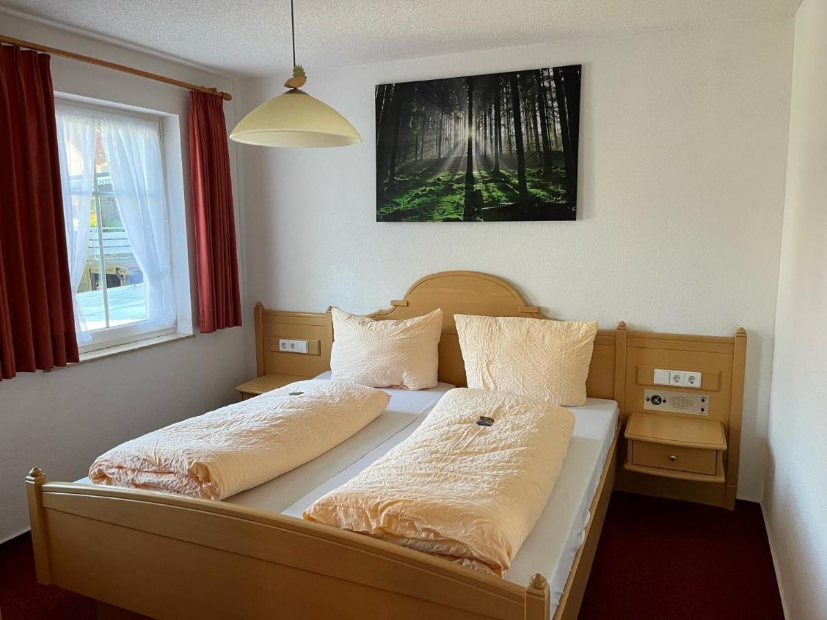 Hotel Zartenbach B&B Hinterzarten Eksteriør billede